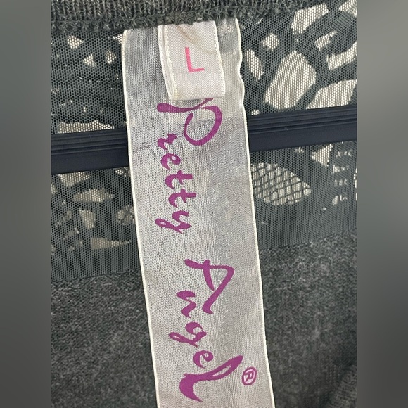 Sold - Picture 3 of 6